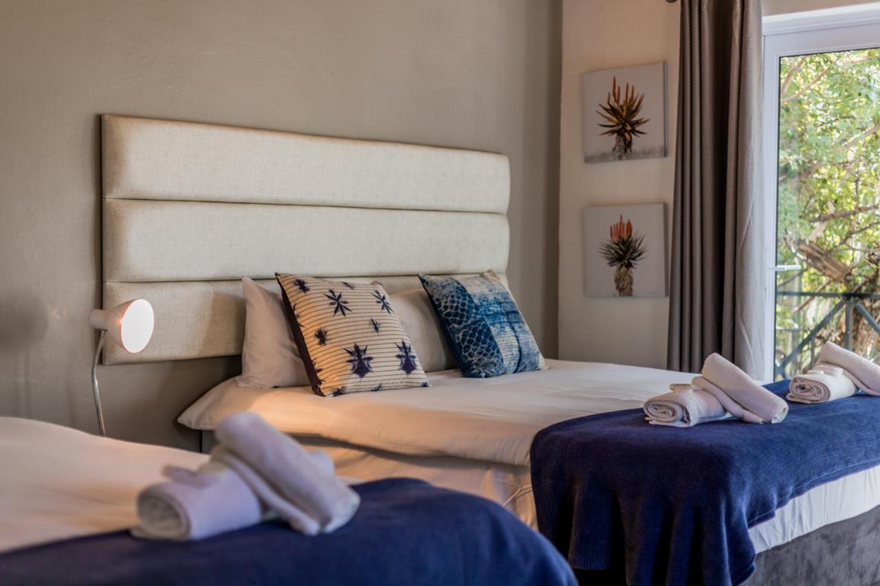 Out Of Africa Guesthouse Otjiwarongo Esterno foto