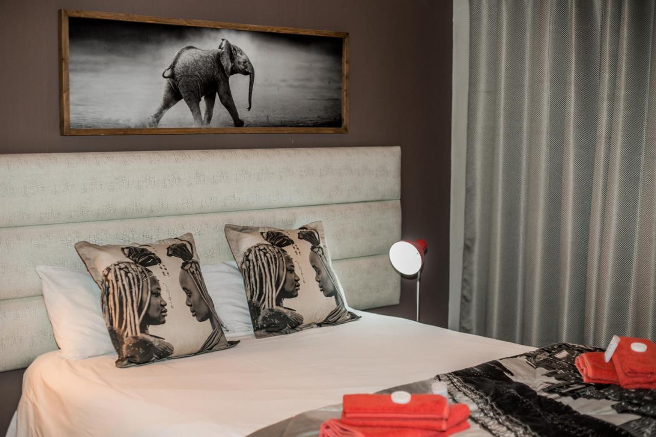 Out Of Africa Guesthouse Otjiwarongo Esterno foto